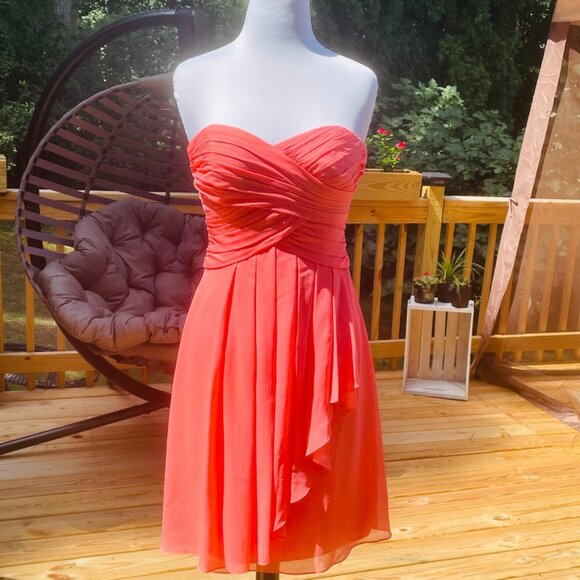 EUC- David's Bridal Strapless Dress Size 4 - Picture 8 of 10